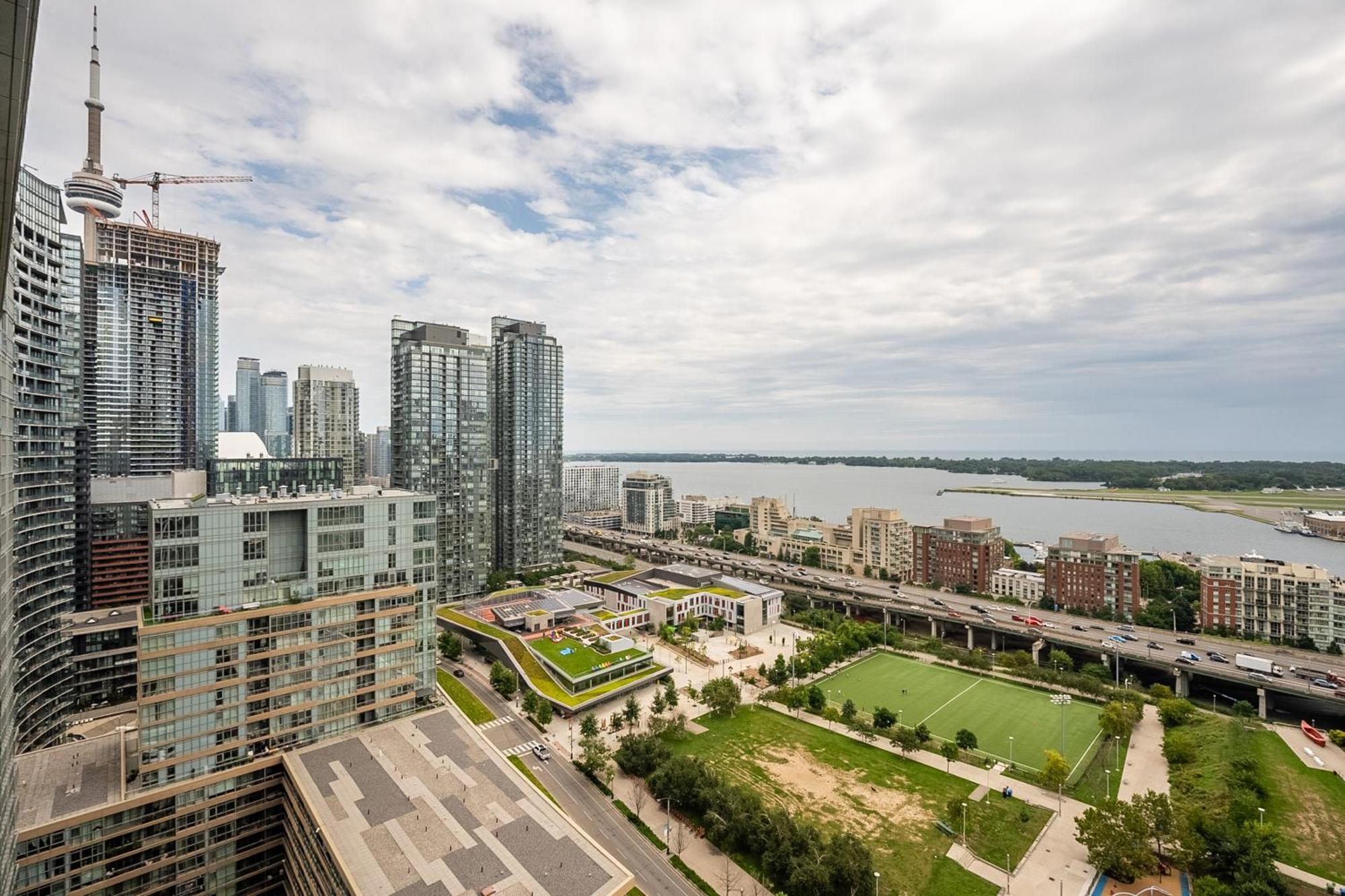 Globalstay Elegant Downtown Apartments Торонто Экстерьер фото