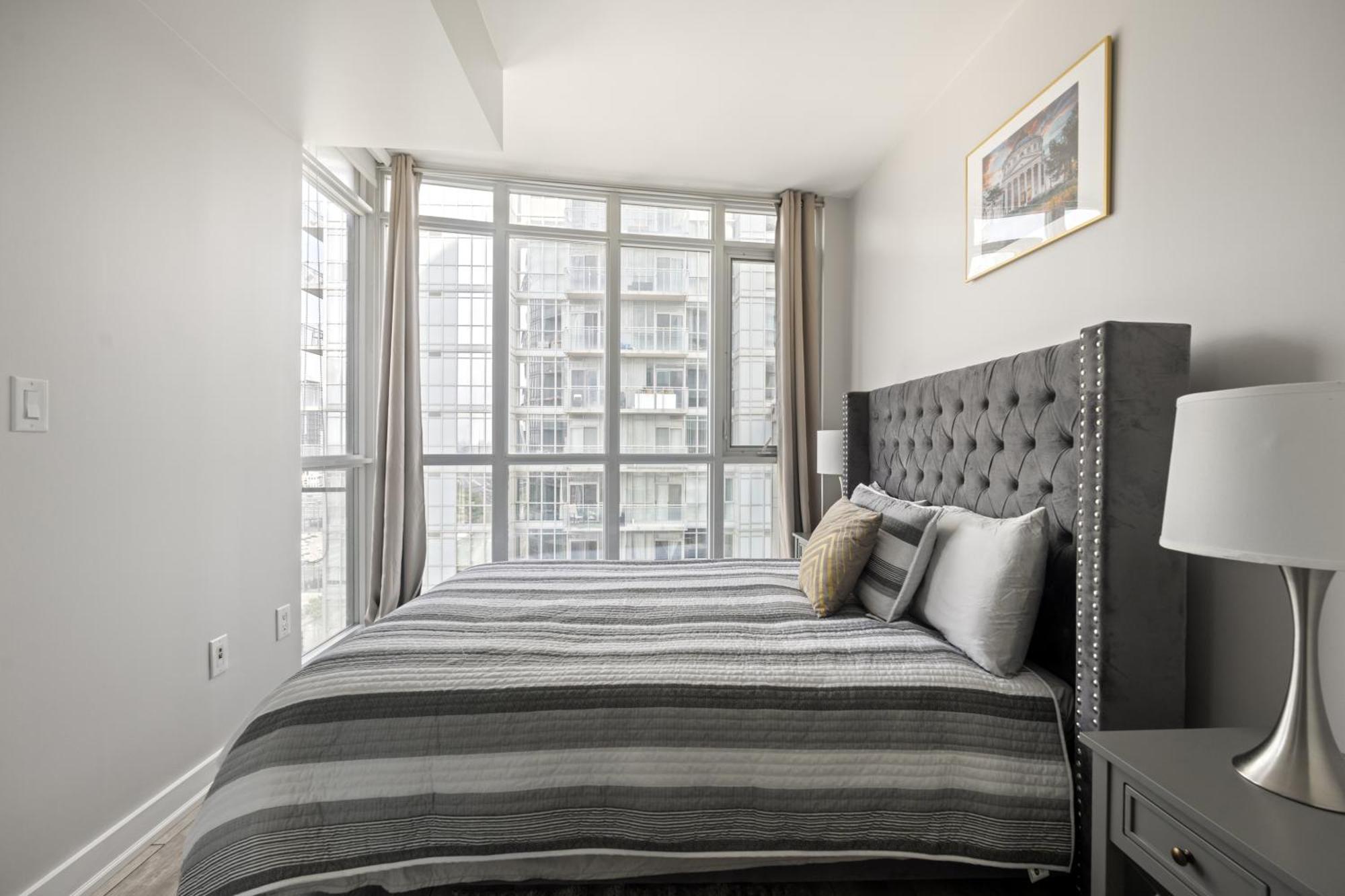 Globalstay Elegant Downtown Apartments Торонто Экстерьер фото