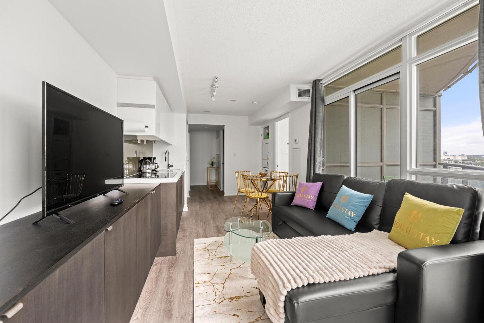 Globalstay Elegant Downtown Apartments Торонто Экстерьер фото