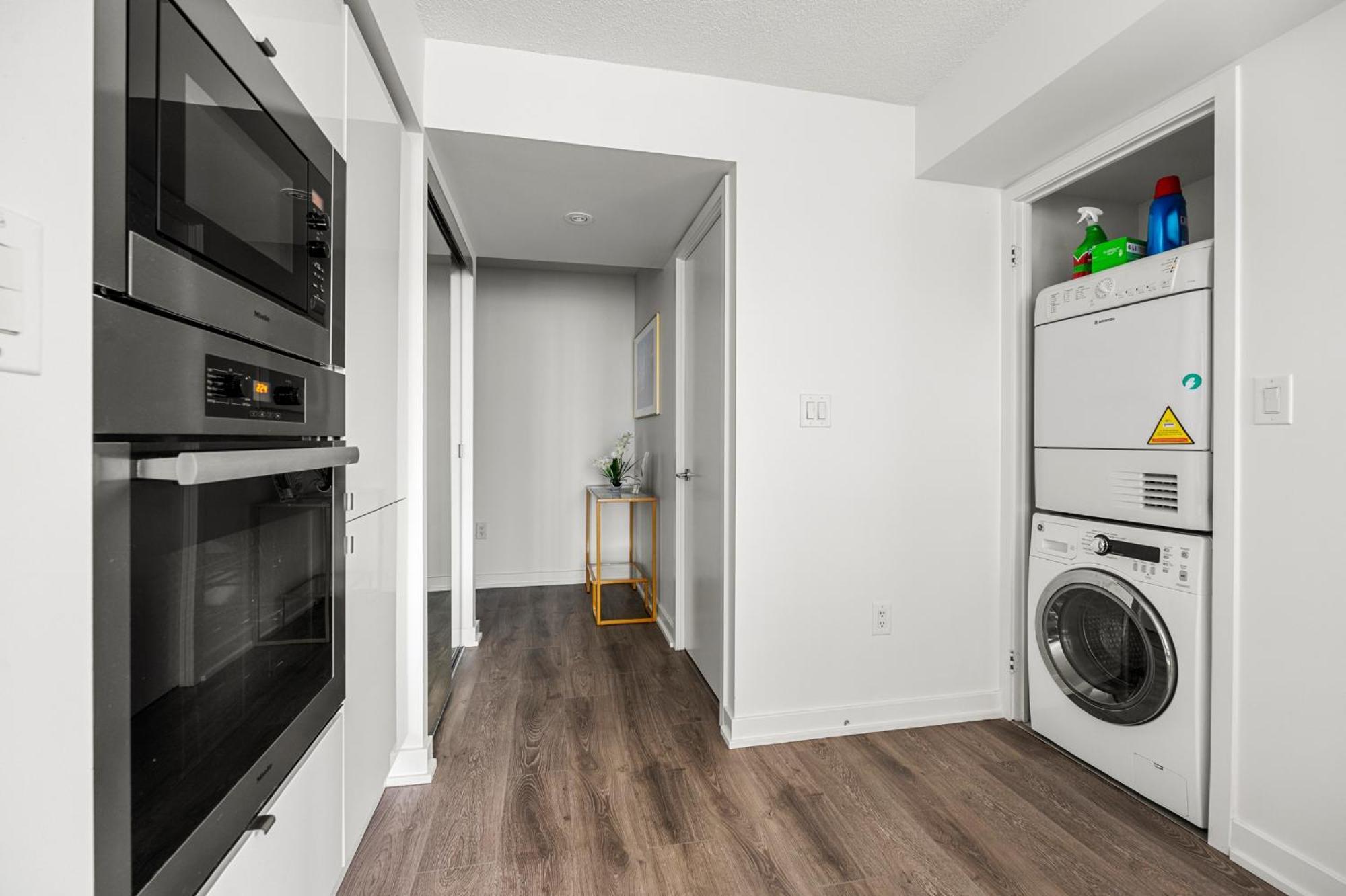 Globalstay Elegant Downtown Apartments Торонто Экстерьер фото